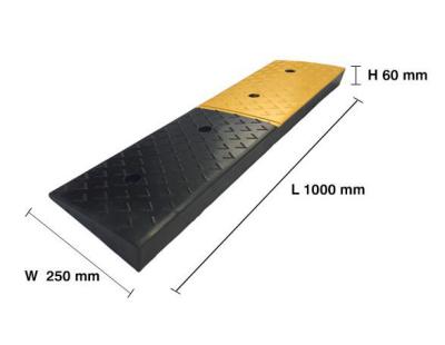 China Curb Rubber Ramp/Rubber Restriction Ramp with Yellow and Black for sale