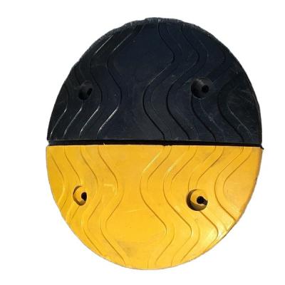 China Road Safety 1000*380*50Mm Wholesale Rubber Traffic Speed ​​Bumps for sale