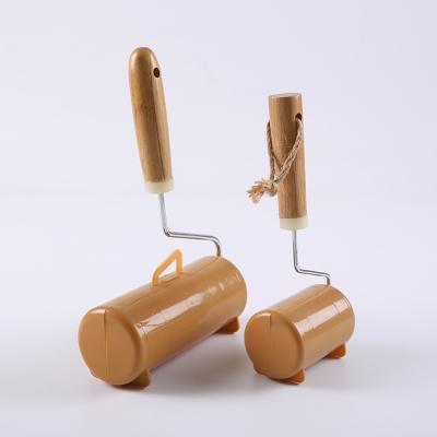 China Supplier Manual Professional Eco Friendly Wooden Handle New Product Pet Sticky Fiber Roller for sale