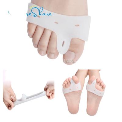 China 2pcs SEBS Silicone Toe Spreader Bunion Corrector Separators for sale