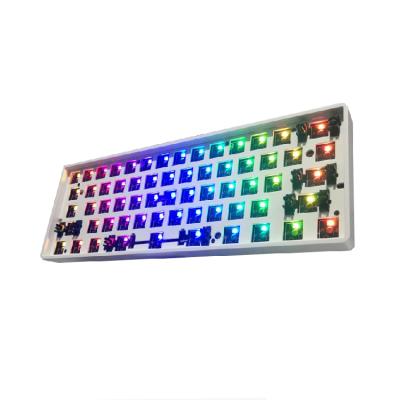 China Anti-Ghosting SIKAKEYB 60% ABS Mini Case RGB 61 Keys Hotswap Switch 5.0 2.4G DIY Kit Wired Mechanical Keyboard 3 Models for sale