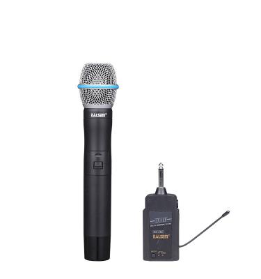 China Battery Required EALSEM Professional Talking Wireless Microphone UHF With Handheld Mick Wireless Microphone for sale