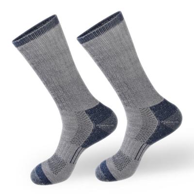 China Custom Mens Breathable Sport Sock Long Cut Sporty Comfort No Show Running Crew Socks for sale