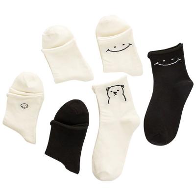 China QUICK DRY Ladies Casual Cartoon Customized Cotton Embroidery White And Black Socks for sale