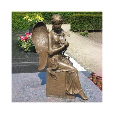 China Europe Religious Mausoleums Guard Art Bronze Angel With Cross Sculpture for sale