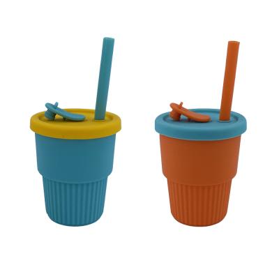 China Sustainable Custom Logo Kids 300ml Silicone Water Bottles With Straw for sale