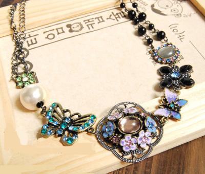 China Fashhion hollow flower butterfly necklaces with pearl clothes decoration for sale