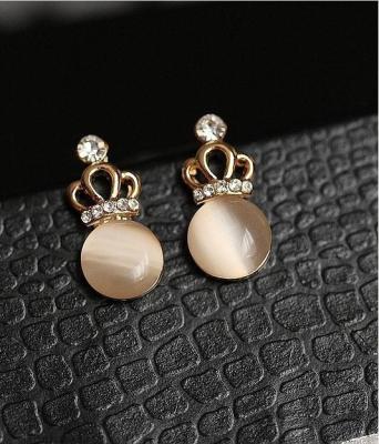 China Fashion jewelry women shinning crown with diamond stud earring for sale