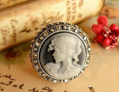 China Fashion Jewelry vintage pretty woman ring for sale