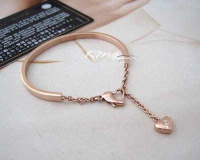 China Fashion women jewelry titanium steel bangles rose gold plated bangle with heart chain for sale