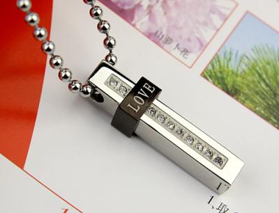 China Fashion couple jewelry stainless steel pendant necklace couple necklaces love necklace for sale