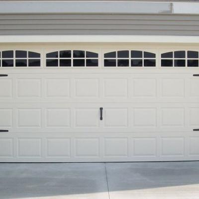 China Modern Window Insert Plexiglass Sectional Garage Door For Sale for sale