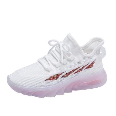 China Fashion Trend Women's Flying Mesh Woven Surface Non Slip Sole Rubber Comfortable Sports Shoes for sale