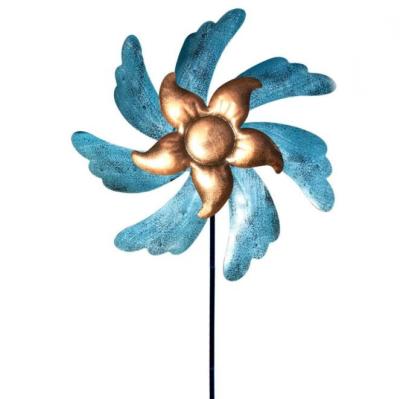 China Garden Wind Sculptures Art Solar Garden Metal Decorative Lamps Light Stakes Garden Yard Metal Stake for sale