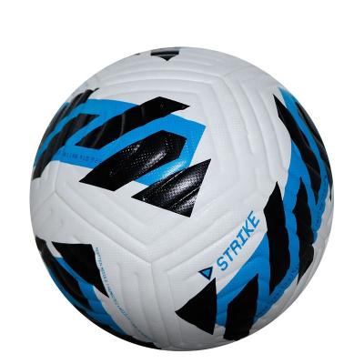 China Soccer Traning PVC Ball Glossy Finishing / Glossy Matte Wear Resistance PVC / PUize 5 Soccer Ball /Football for sale