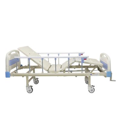 China Hospital Bed Adjustable Function Manual Crank Medical Hospital Bed PP Two Function Furniture With Wheels for sale