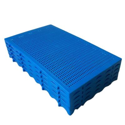 China Farm Equipment Pig Sheep Goat Plastic Slat Floor Pig Farm Equipment Plastic Flooring for sale