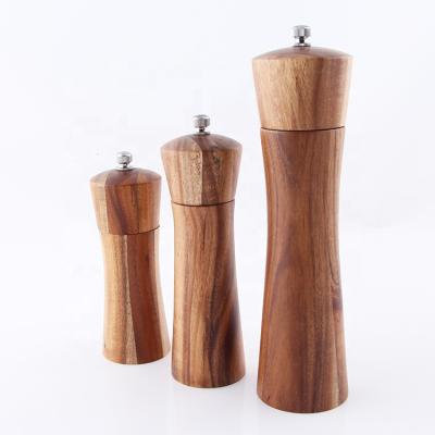 China Factory Price Durable Solid Wood Body Salt And Pepper Shaker, With Manual Salt And Grinder Ceramic Pepper Mill Set for sale