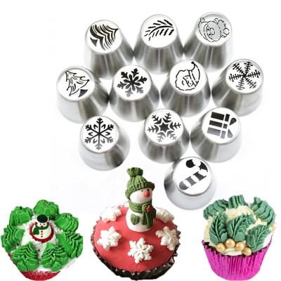 China Viable Diy 11 PCS Christmas Cake Cream Sprinklers Russian Stainless Steel Flower Mouth Seamless Kitchen Baking Decorating Tools for sale