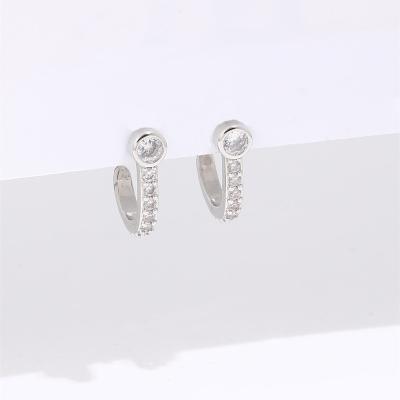 China TRENDY 18K Gold Plated Elegant Sparkle Geometric Crystal U Shaped Stud Earrings for sale