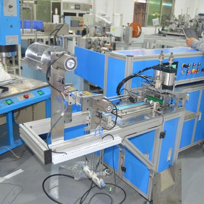 China Garment Shops High Tech Power Full Ultrasonic Cutting Machine For Fabrics for sale