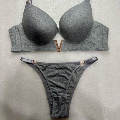 China QUICK DRY Women Bra And Panty Sets  cotton bra  cotton T-back Diamond flash Large V meta sexy women underwear for sale