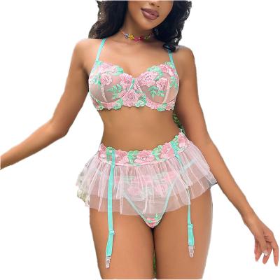 China European women's sexy mature sexy lingerie lingerie 2022 new underwear set three-piece garter embroidery mesh and beautiful breathable lace underwear for sale