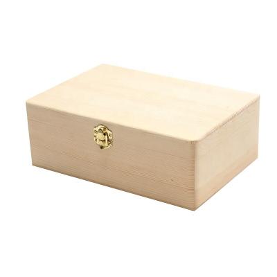 China Handmade Custom Wholesale Pine Wood Box with Hinged Lid and Front Clasp for sale