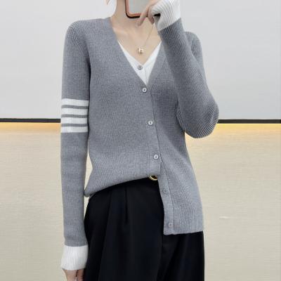 China Anti-Wrinkle Autumn/Winter Warm Custom Made Solid Ladies Knitted Sweater Cardigan Cashmere Wool Lady Long Sleeve Crop Women Soft Cardigan Sweater for sale