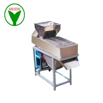 China Automatic Roasted Peanut Dairy Factory Peanut Peeling Machine Dry Peanut Peeling Machine Red Skin Removing Machine for sale