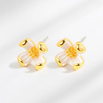 China New Arrival FASHIONABLE Hot Sale Yellow Gold Color Soft 925 Silver Flower Needle Ladies Stud Earrings Jewelry For Women Gifts for sale