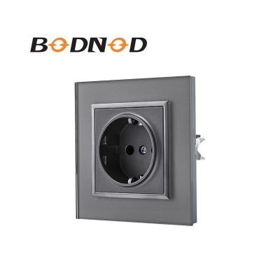 China Factory price new design residential / general purpose european schuko 2P wall socket for sale