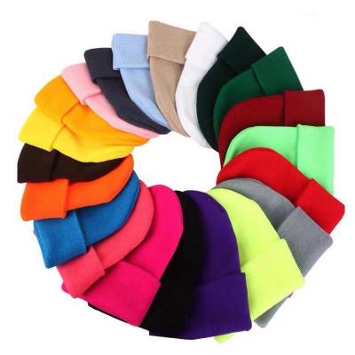 China 2022 COMMON Hot Sale Plain Knit Beanie Mini Order Factory Supplier Women 100% Winter Hat Acrylic Custom Beanie Hat for sale