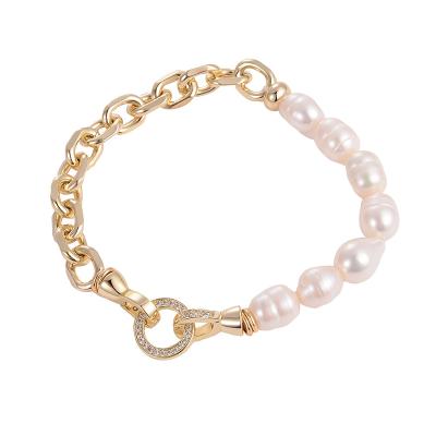 China Trendy Luxury Retro Natural Pearl Cuban Thick Chain Bracelet Jewelry Women Bracelet for sale