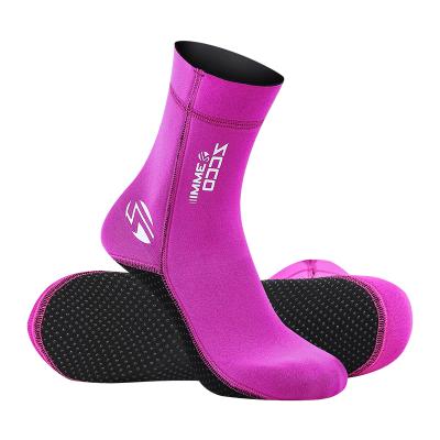 China 2mm 3mm 5mm Sand Football Volleyball Water Resistance Breathable Stockings Recycled Pad Flexible Beach Neoprene Non Scratch Diving Socks for sale