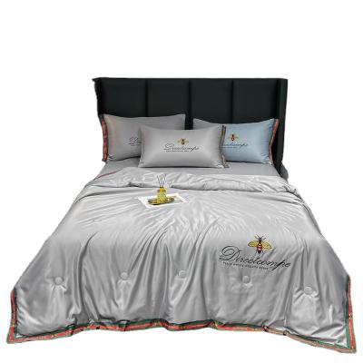 China Anti Dust Mite Silky Texture Bedding Set Eco-friendly Luxury Silk Bedding Set 4pcs With Duvet Gray for sale