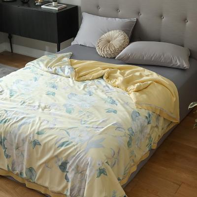 China Home Wholesale Summer Black Silky Comforter Bedding Collection Technology Comforter 100% Regenerated Cellulose Fiber Comforter for sale