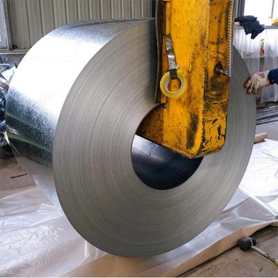 Cina ASTM A36 A516 Gr70 A283 Acciaio a basso tenore di carbonio 1 mm 2 mm 3 mm Spessore 1250 mm Larghezza bobina di acciaio galvanizzato con e larghezza 600-1500 mm in vendita