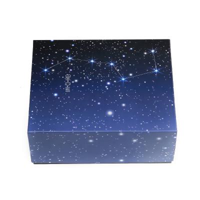 China Star Biodegradable Elegant Romantic Sky Painting Sky And Earth Cover Gift Box for sale