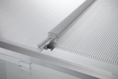 Chine 8mm ont ridé des feuilles de polycarbonate/ont ridé le panneau de toit de polycarbonate à vendre