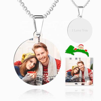 China FASHIONABLE Personalized Cheap Engraved Necklaces Coin Tags Photo Stainless Steel Couples Round Pendant Necklace for sale