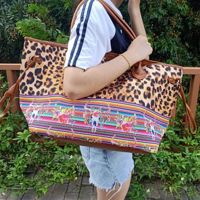 China Canvas Free Shipping 25pcs Lot Women Weekender Tote Bag Travel Handbag With Snap Closure DMA71226 for sale