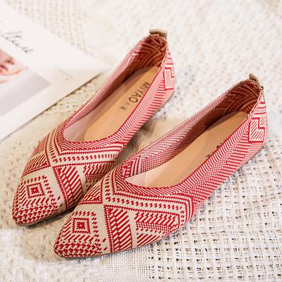 China Lightweight Womens Flat Sandals Comfortable For Summer Casual Occasion for sale