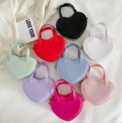 China Multi-functional The New Cute Fashion Jelly Bag Korean Version Of Network Red Heart Mini Single Shoulder Oblique Female Bag for sale