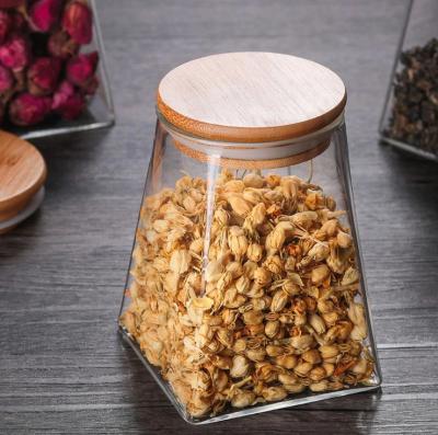 China Wholesale Price Square Lid Viable Wood Glass Sealed Jar Kitchen Recycled Food Honey Candy Storage Jar Coffee Bean Glass Bottle for sale