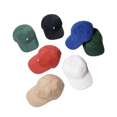 China COMMON Wholesales Custom Polyester Spandex 6 Panel Semi Curved Hat Sports Cap With Reflective Material Simple Pattern for sale