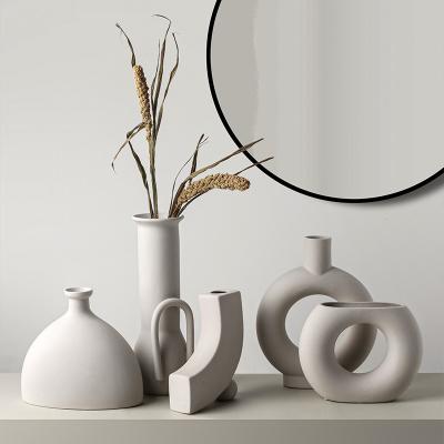 China Wholesale Minimalist Central Institute of Statistics flower decoration creative living room ceramic vase dry floral foreign trade for sale