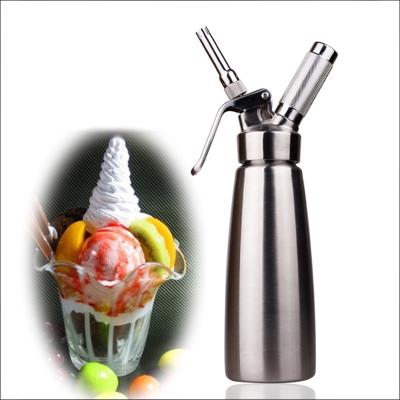 China Sustainable 250ml / 500ml / 1000ml Professional Kitchen Tools Stainless Steel Cream Whipper for sale