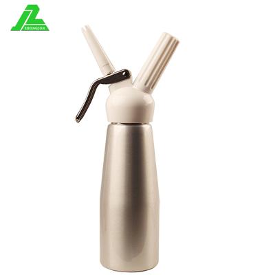 China Durable Aluminum 500ml Polished Cream Whipper , Whipping Cream Whipper With Three Nozzles for sale