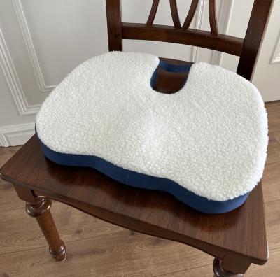 China Perfect Cooling Therapeutic Memory Foam Gel Cushion With Anti Slip Bottom And Carrying Handle for sale